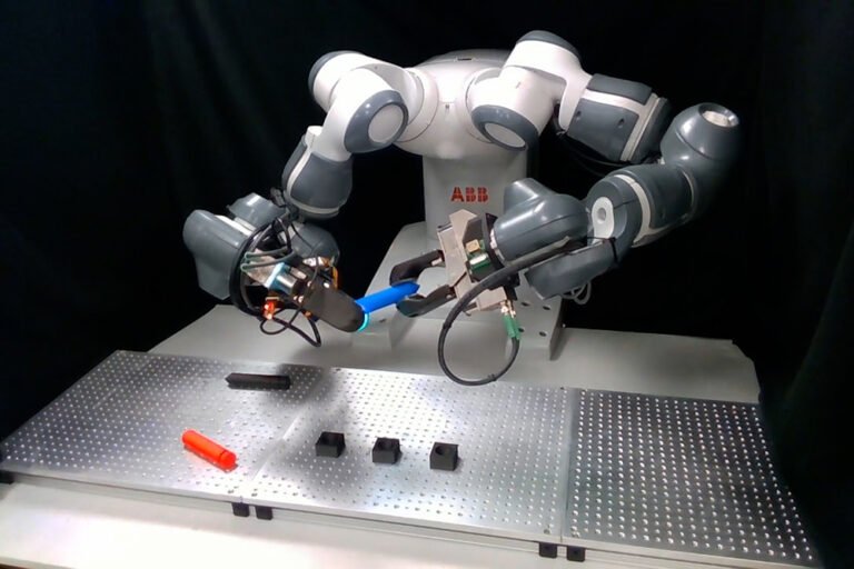 A new model offers robots precise pick-and-place solutions | MIT News